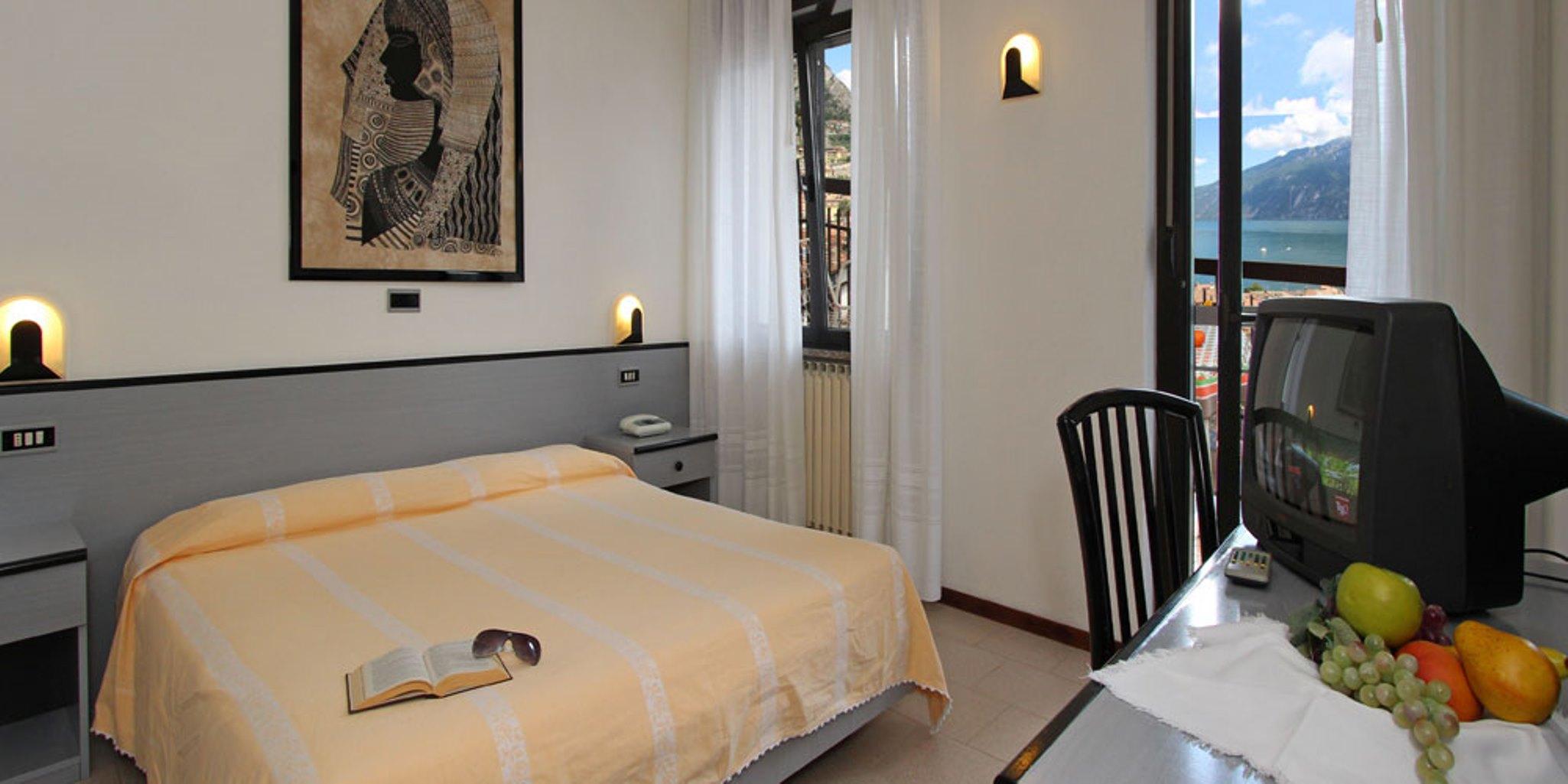 Hotel Europa Limone sul Garda Esterno foto