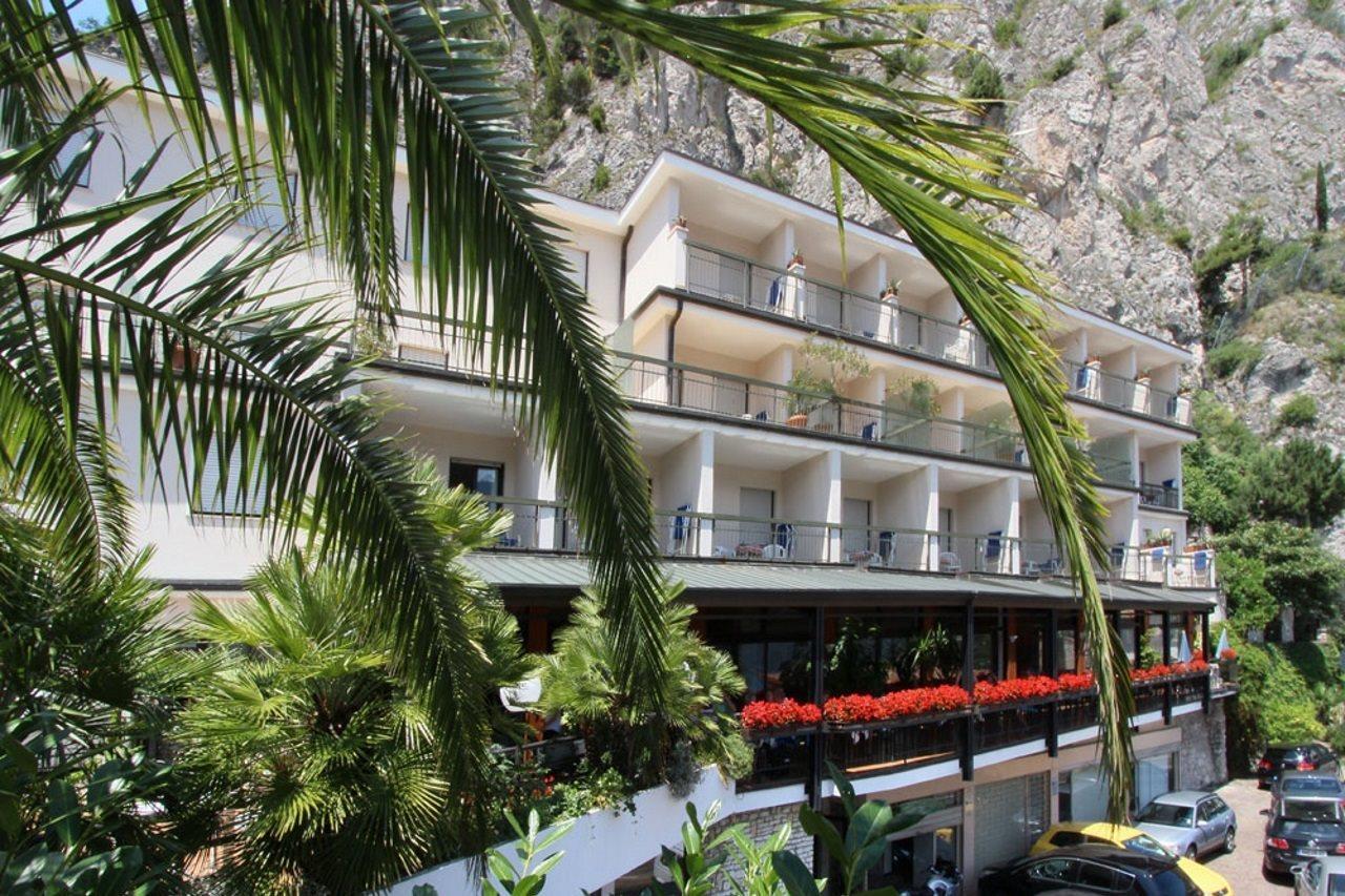 Hotel Europa Limone sul Garda Esterno foto